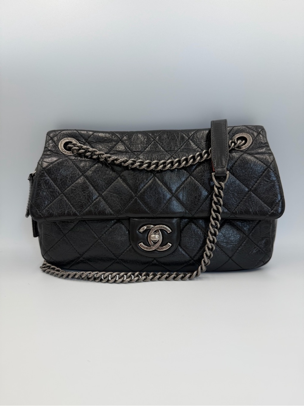 CHANEL duo glazed calfskin flap bag